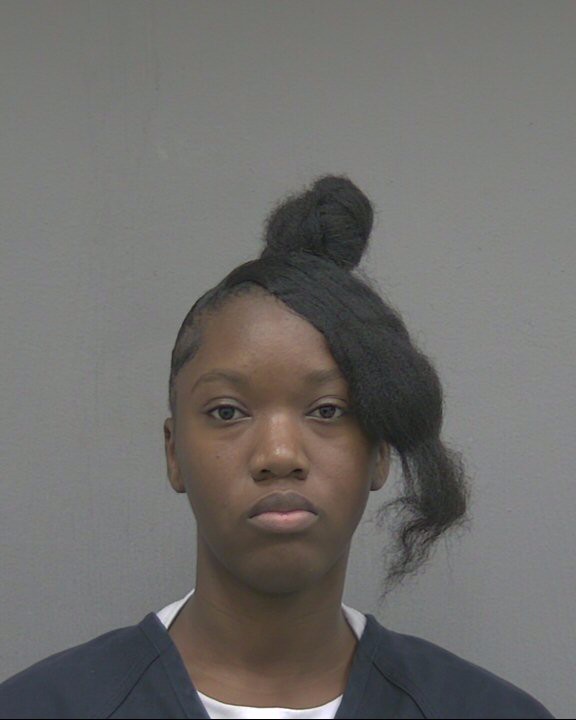 Booking photo of Santoria Smith