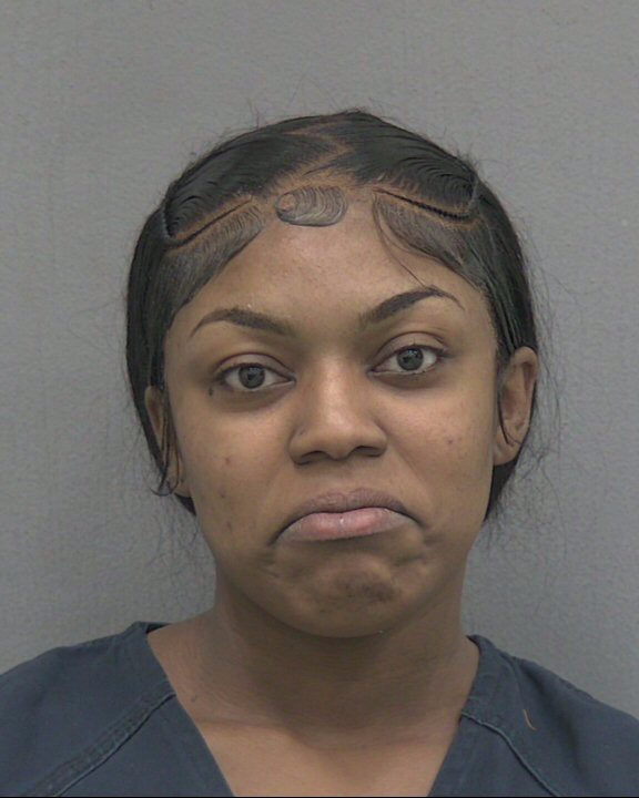 Booking photo of Raynaria Clark
