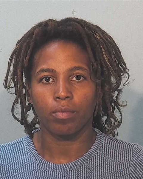 Shamyrah Logan booking photo
