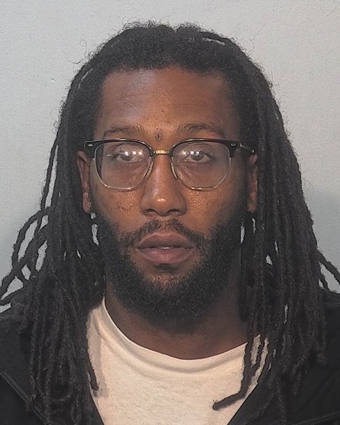 Booking photo of Cadarius Gray