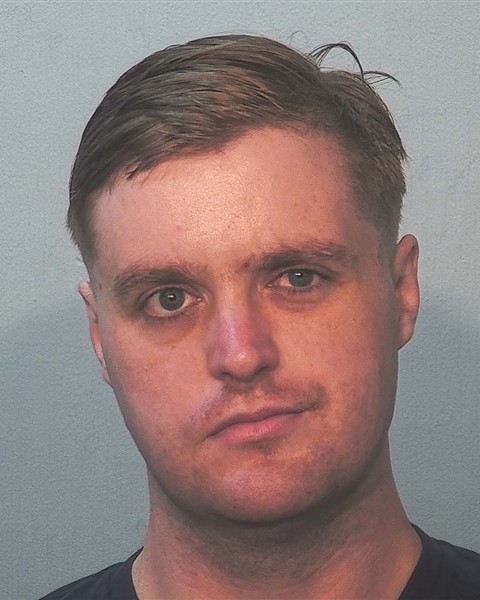 Booking photo of Lukas Redder
