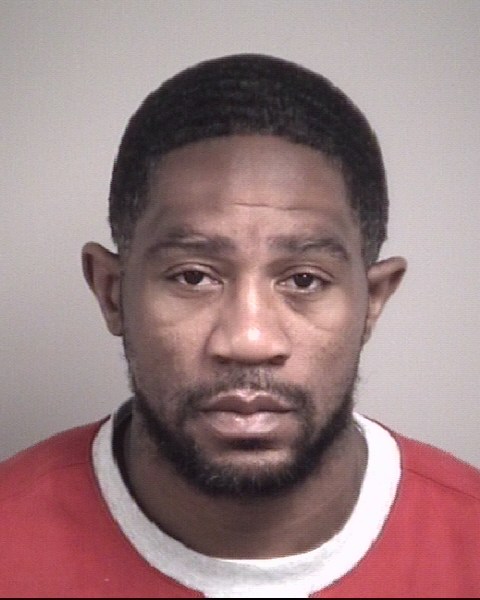 Booking photo of Jamil Weaks
