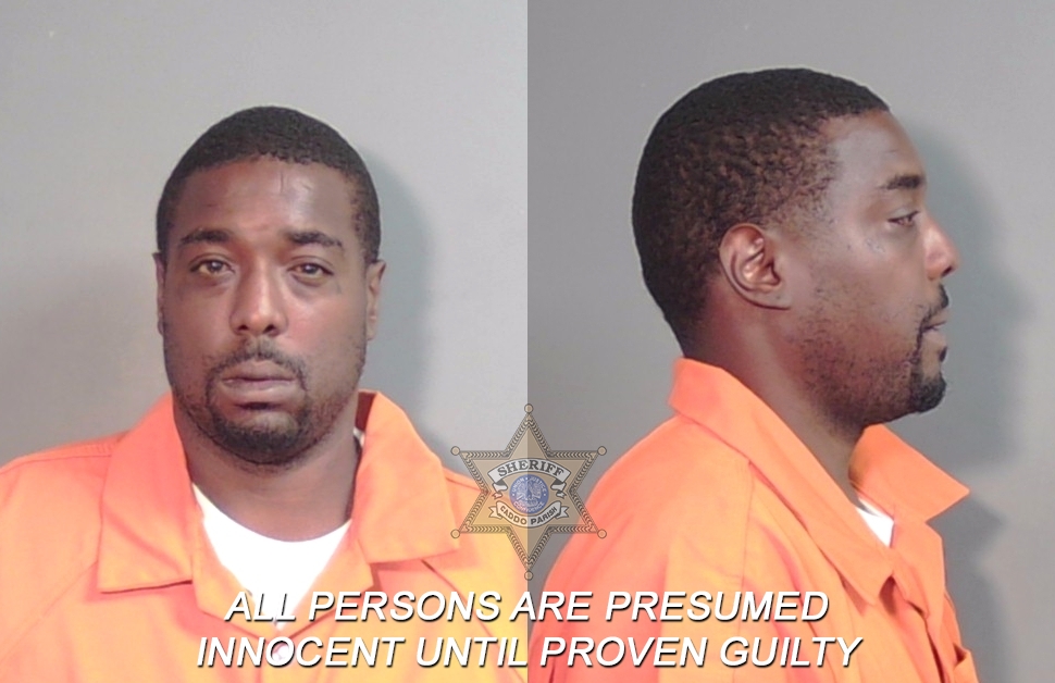 Booking photo of Johnathan Denzell Pugh