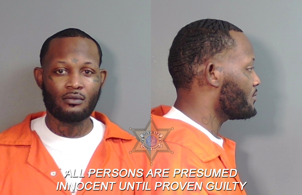 Booking photo of Jamarzia Devon Leonard