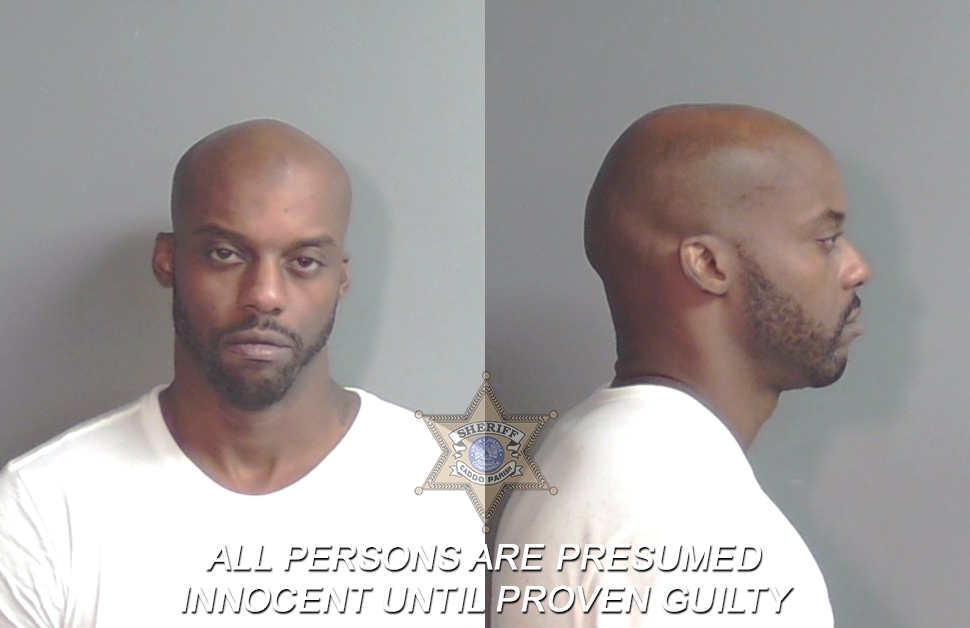 Booking photo of Derrick Tyrone Moore