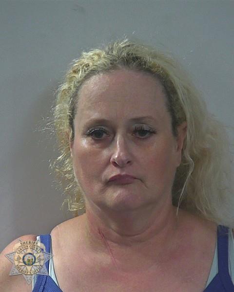Booking photo of Dauna Mae Miller