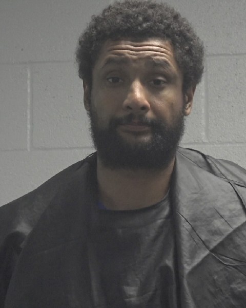 Booking photo of Erik Fearn