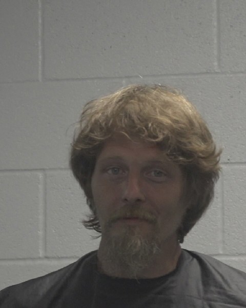 Booking photo of Dustin Holmes