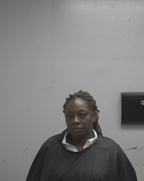 Booking photo of Aeoria Dade