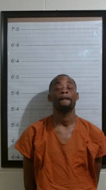 Booking photo of Quantravius Leonta Pierson