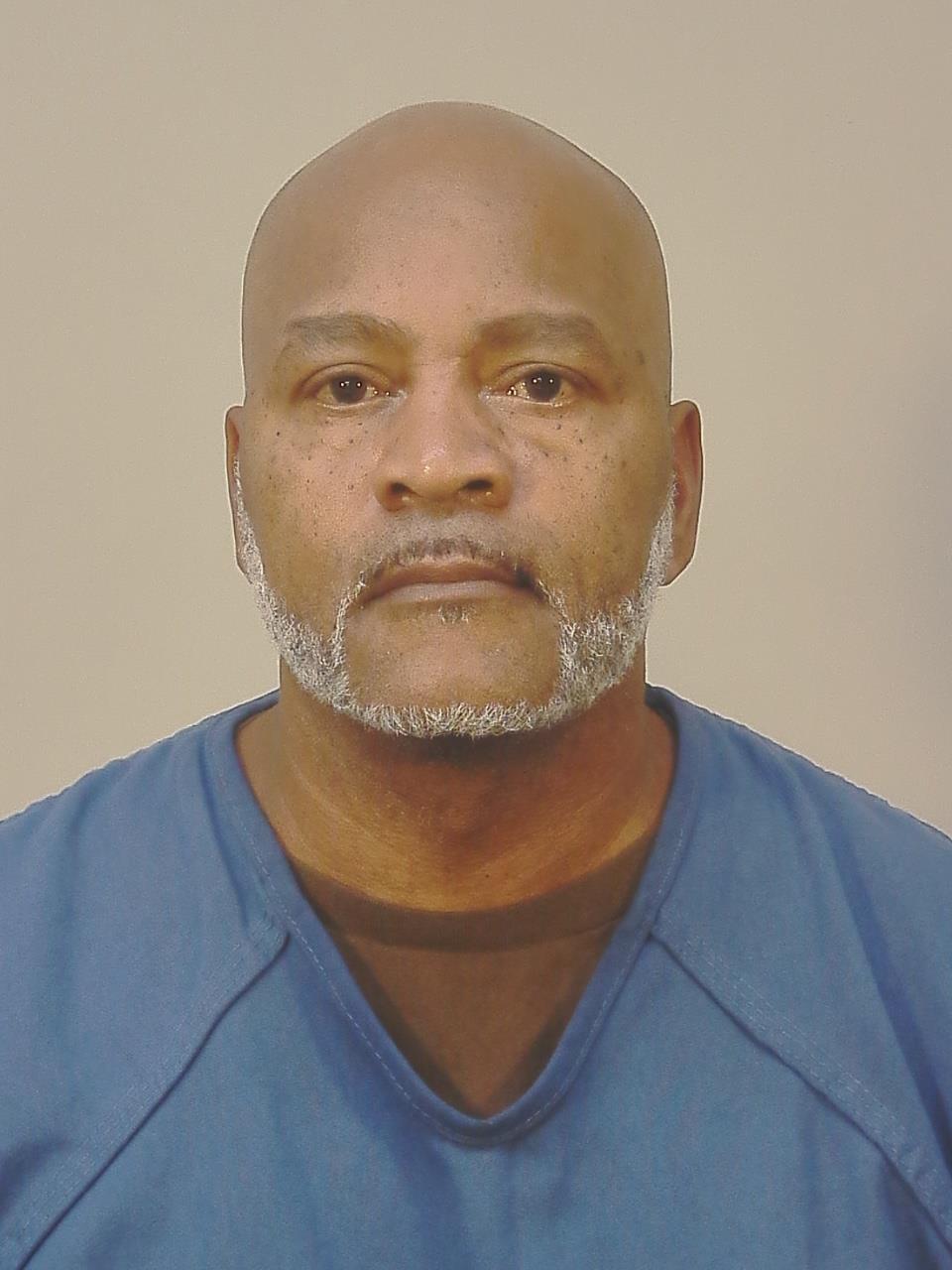 Booking photo of Perry Darren Burrell