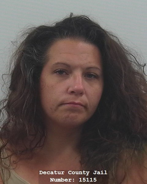 Booking photo of Lauren Elizabeth Schwass