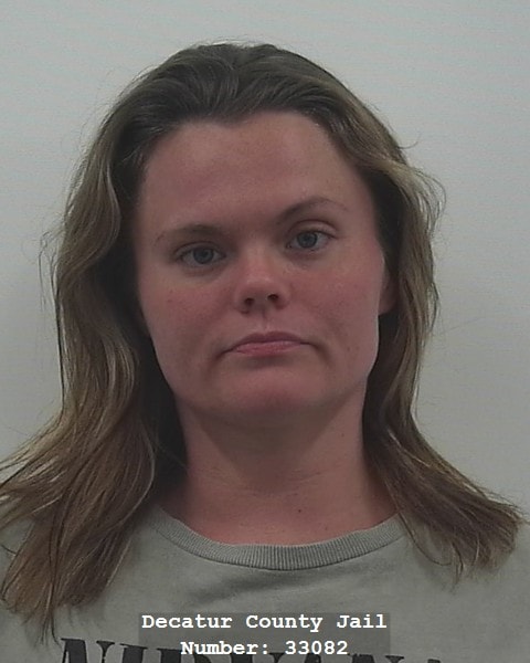 Madison R Niedenthal booking photo