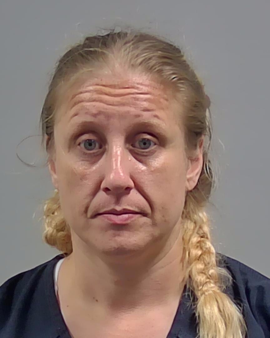 Booking photo of Erin Raus