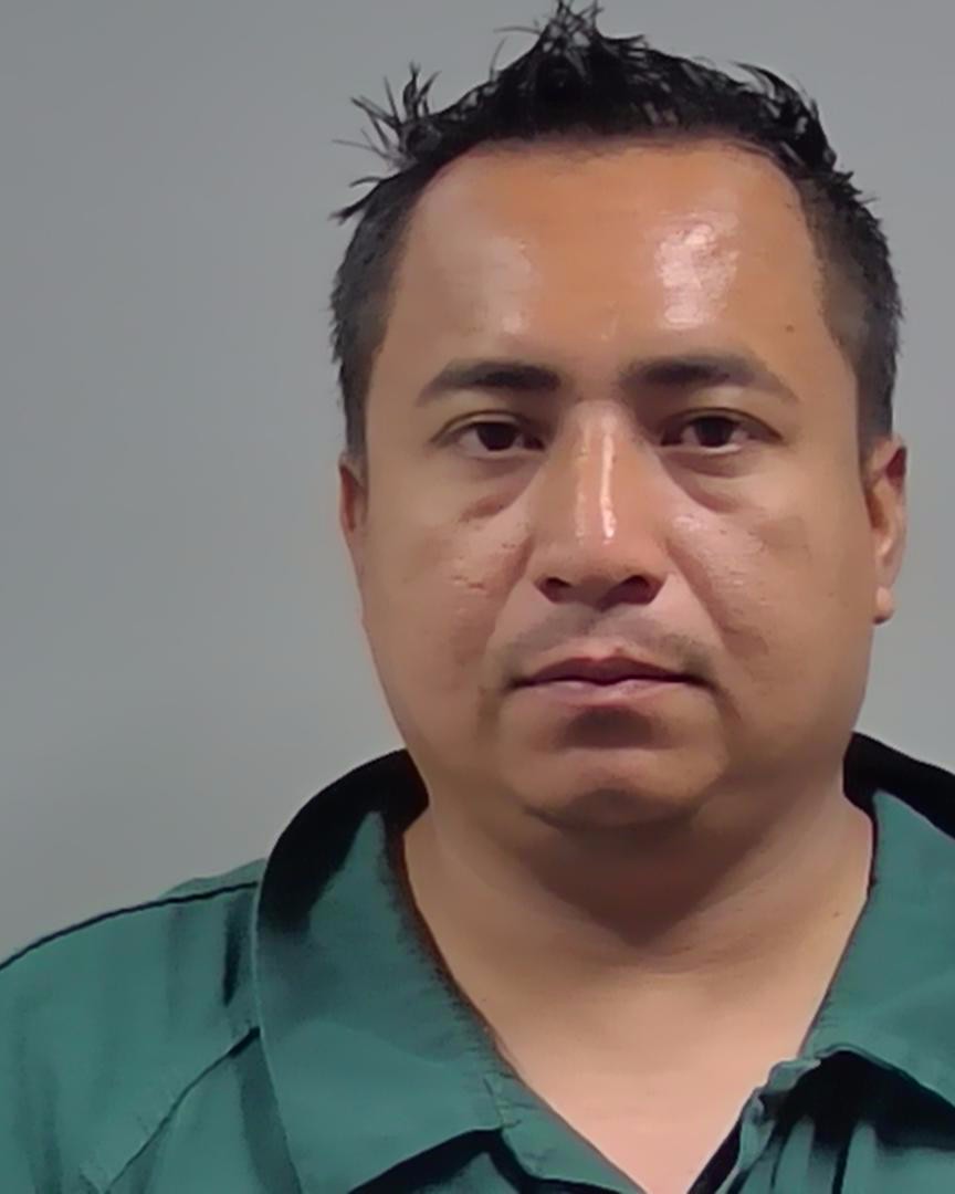 Booking photo of Rafael Rauda-espinoza