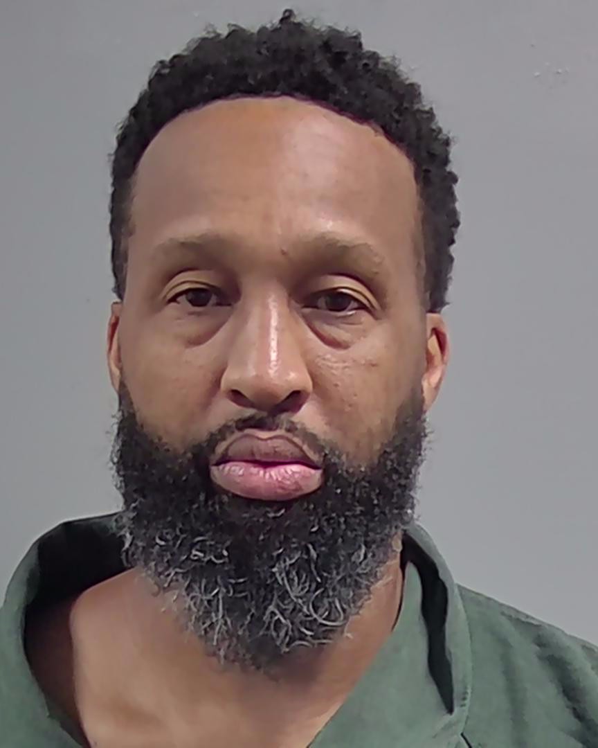 Booking photo of Elwyne Knight