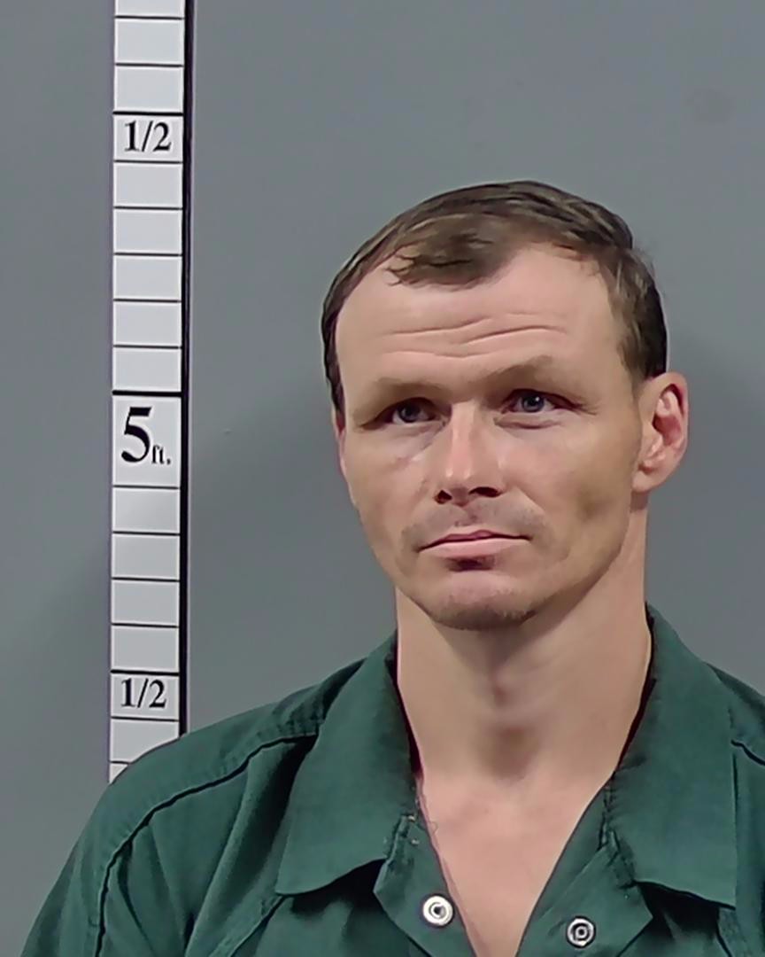 Darin Mathis booking photo