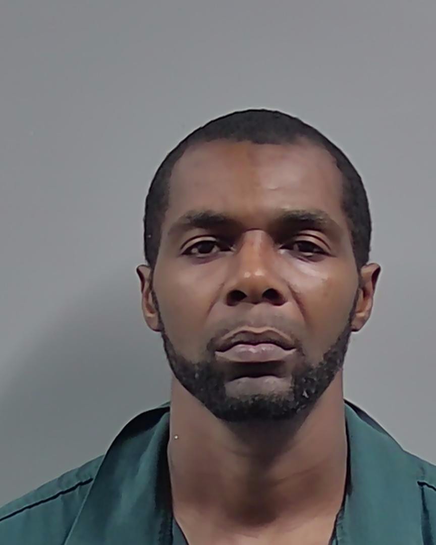 Booking photo of Shawntod Holmes