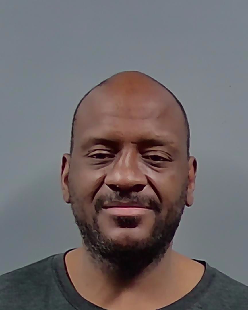 Booking photo of Mcarthur Lee