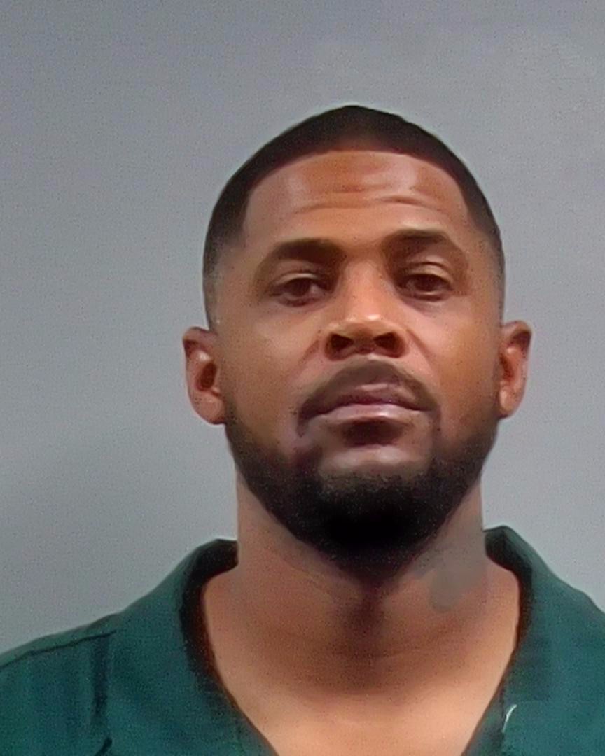 Booking photo of Mychael Gray