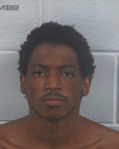 Booking photo of Isiah Harris