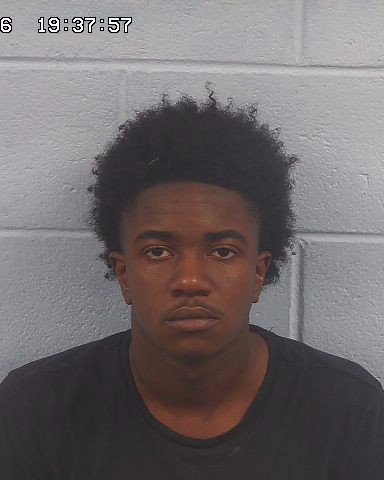 Booking photo of Devarius Harris