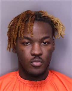 Booking photo of Michael Deshawn Peterson