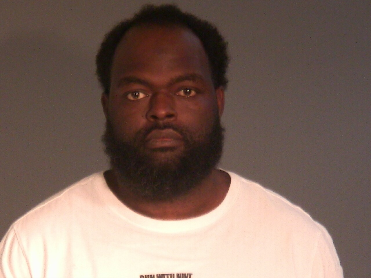 Booking photo of Eric Lamar Burns