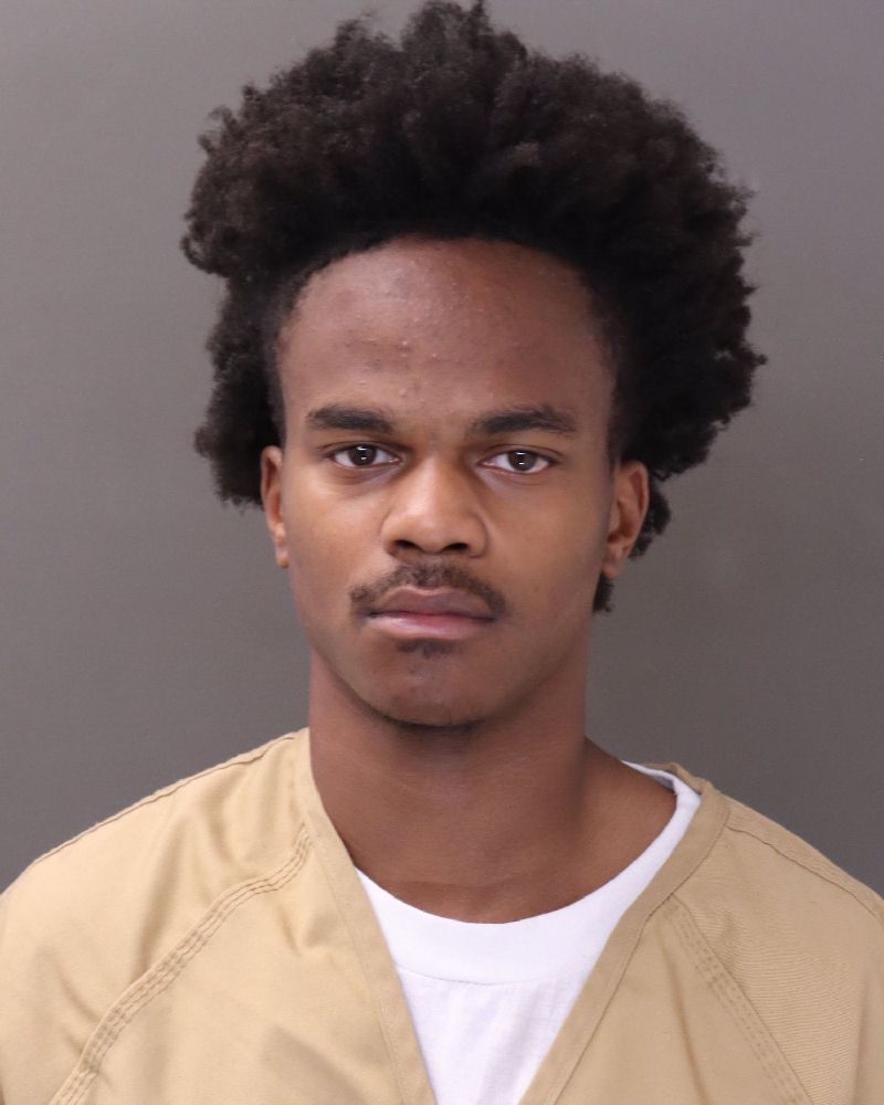 Booking photo of Ke-nai I Roddy