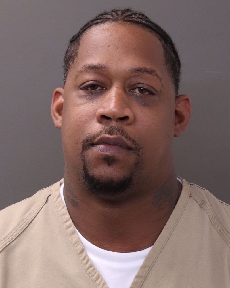 Booking photo of Denzel Jamar Williams