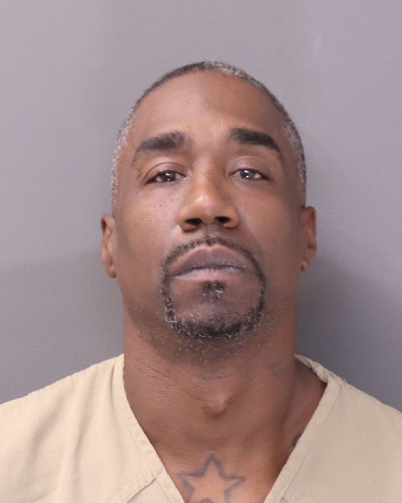 Booking photo of Eric L Thompson