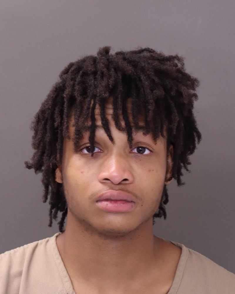 Booking photo of Teshaun Duane Belton