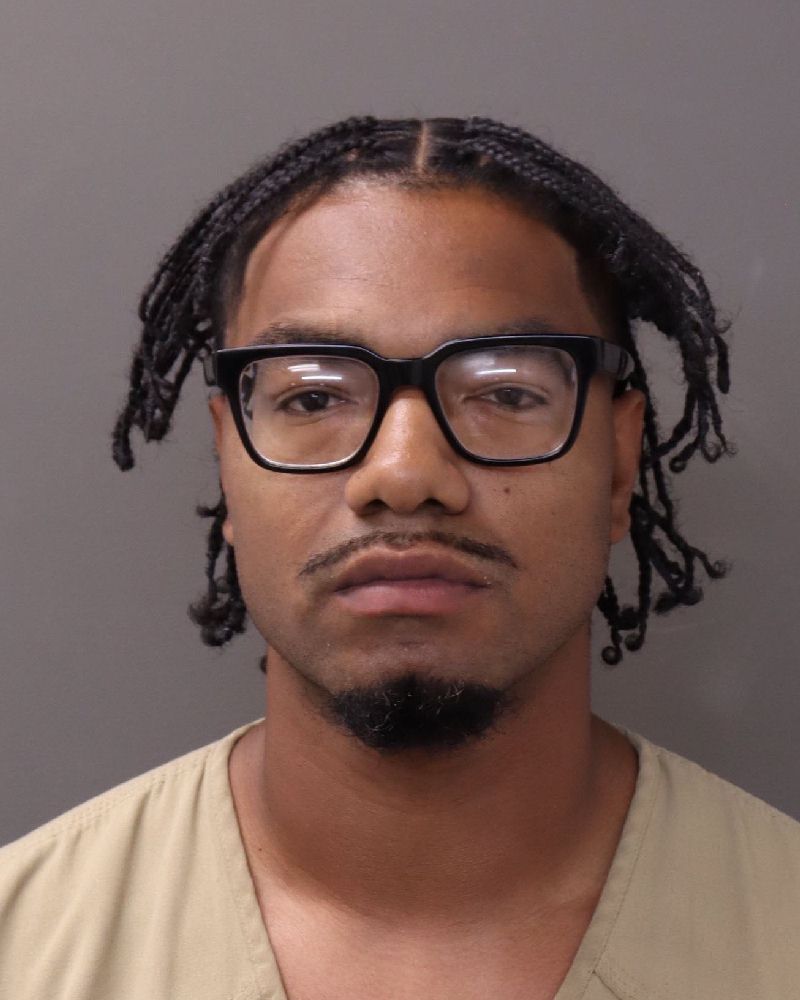 Booking photo of Lorenzio Bridges
