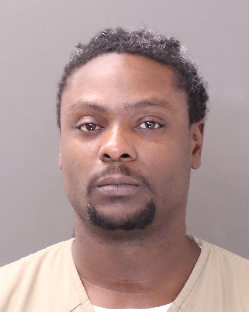 Booking photo of Dashaun Farr