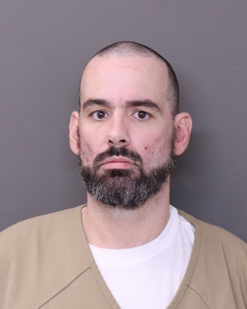 Booking photo of Andrew Justin Mauk