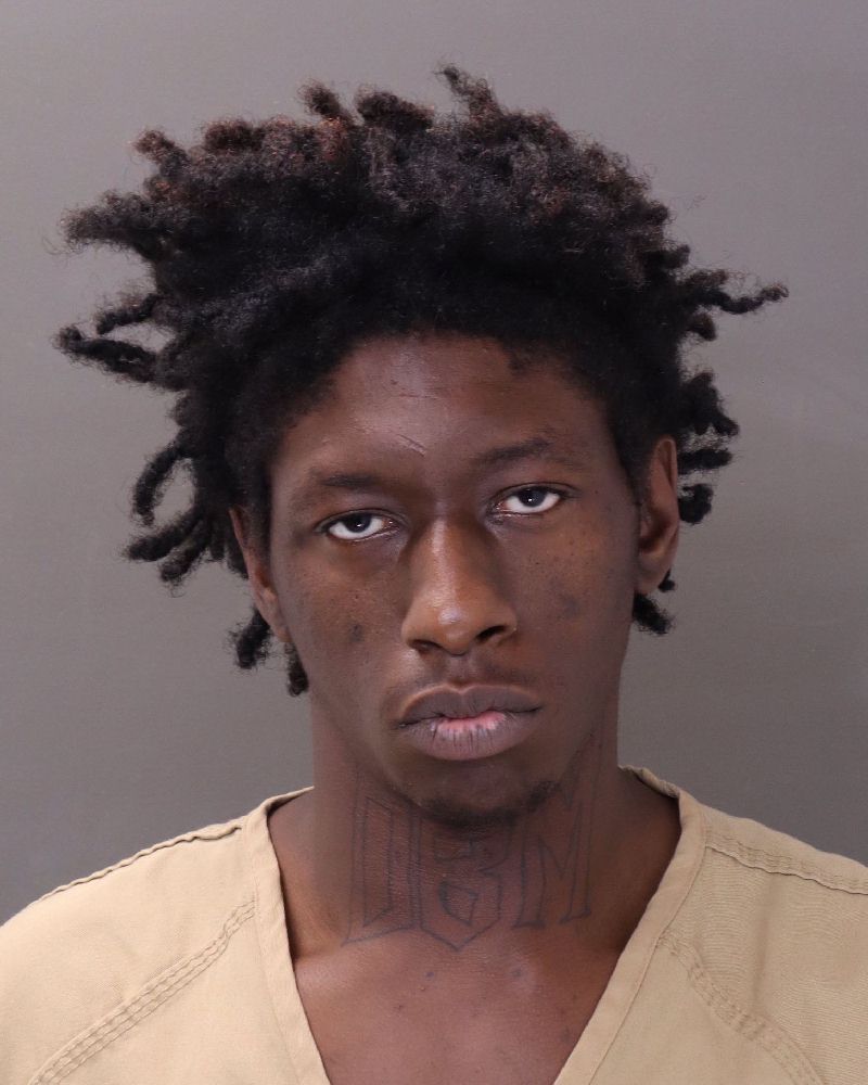 Booking photo of Kytwoine Smith