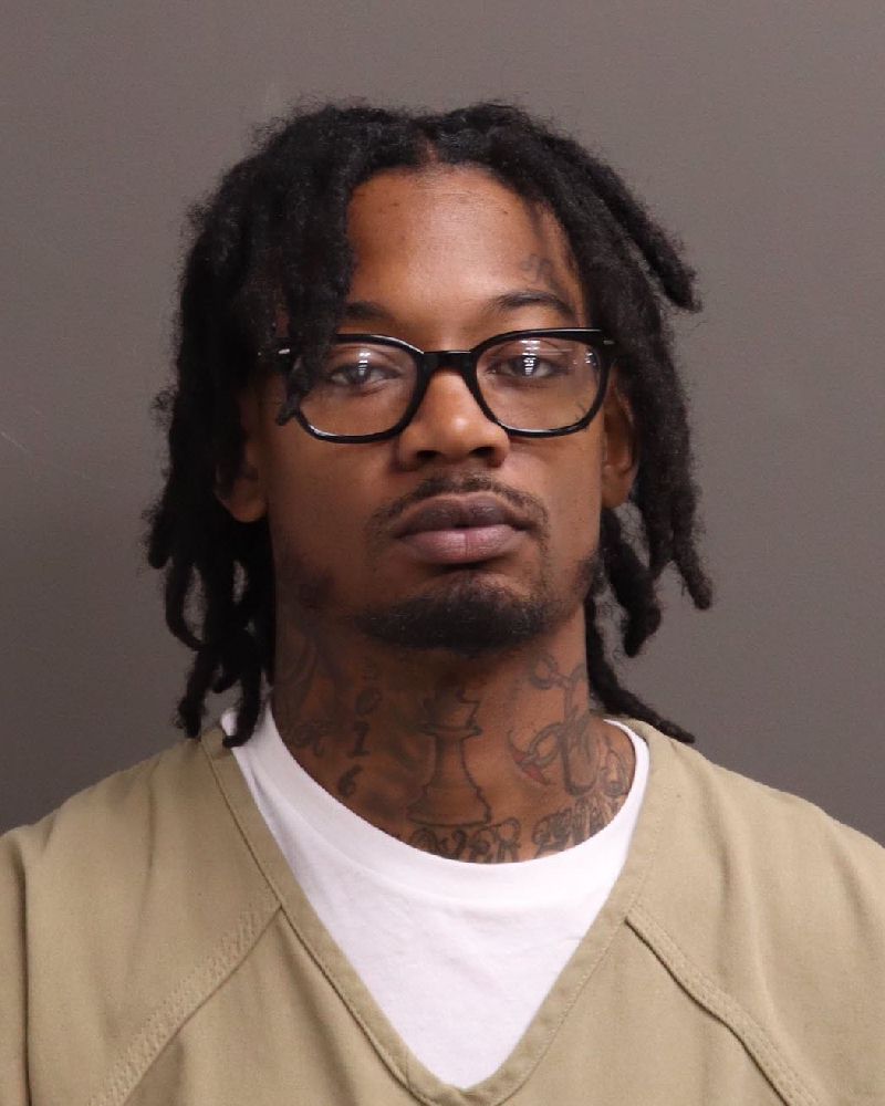 Booking photo of Devonte Lewis
