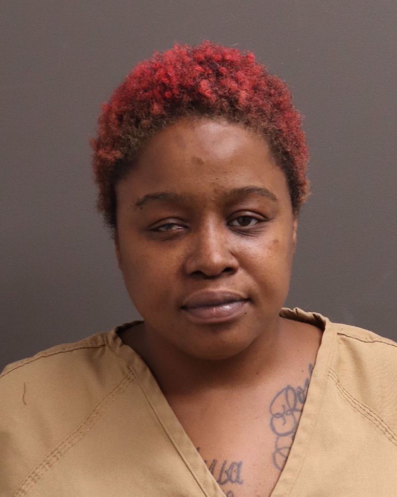 Booking photo of Angelyn Lashay Magbie