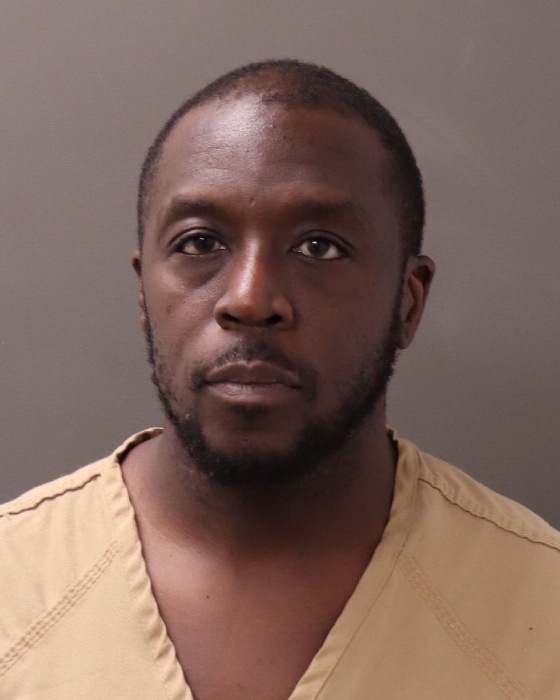Booking photo of Damian Hunt