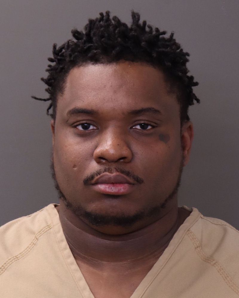 Booking photo of Le'antonyo Td Robertson