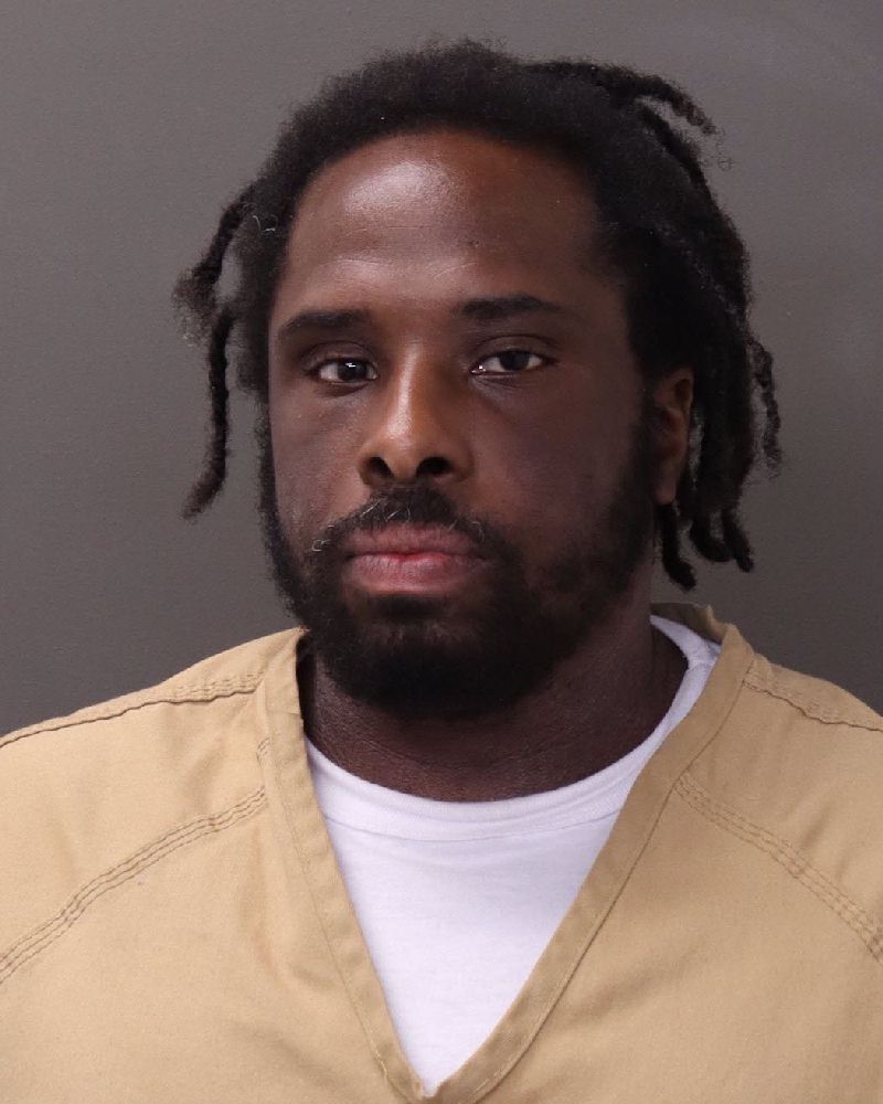 Booking photo of Deshawn Antonio Clark