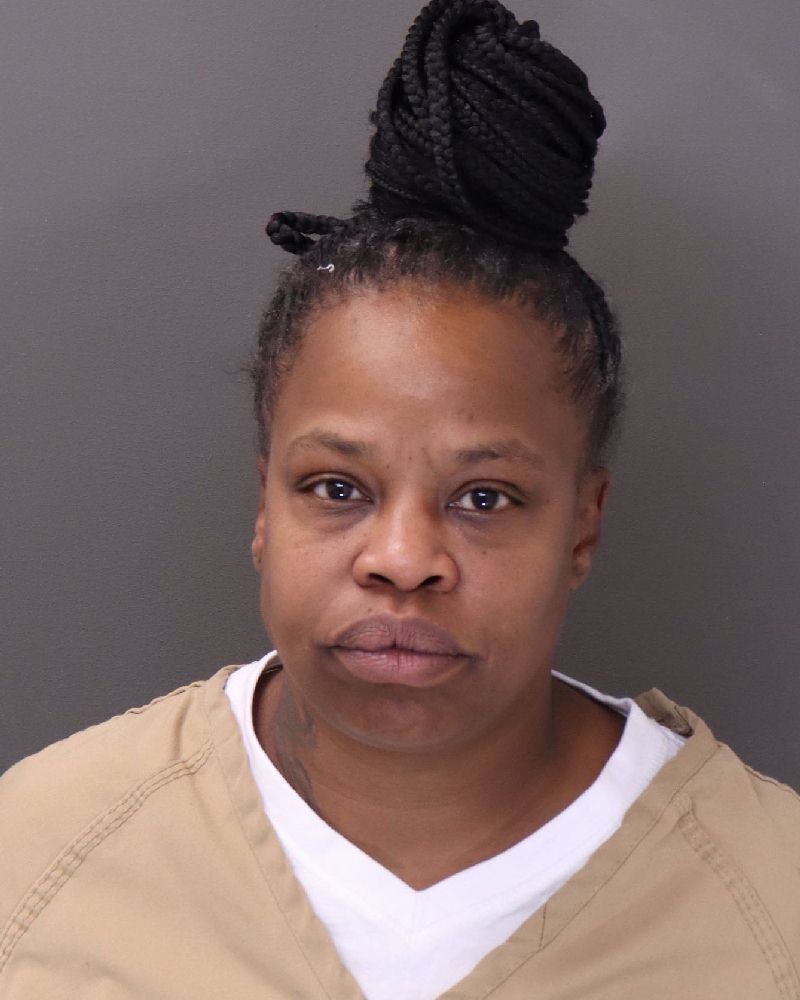 Booking photo of Shana Talisha Thomas