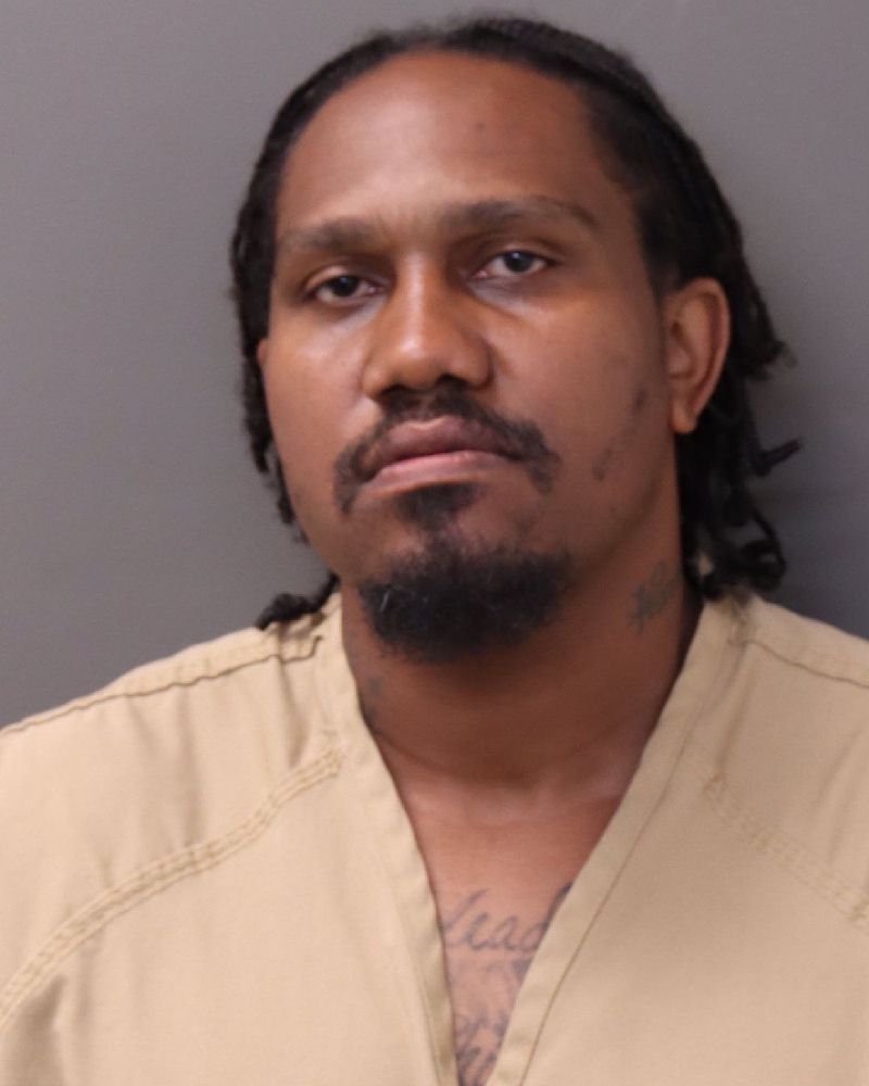 Booking photo of Robert Louis Jr Smith
