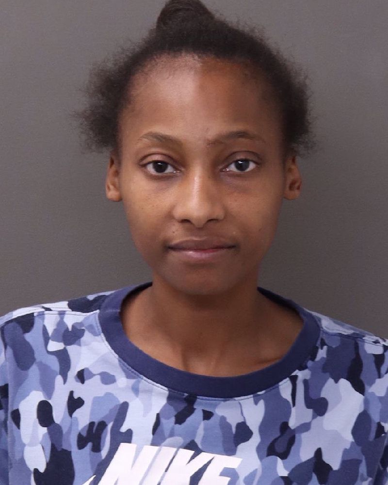 Deandra Brown booking photo
