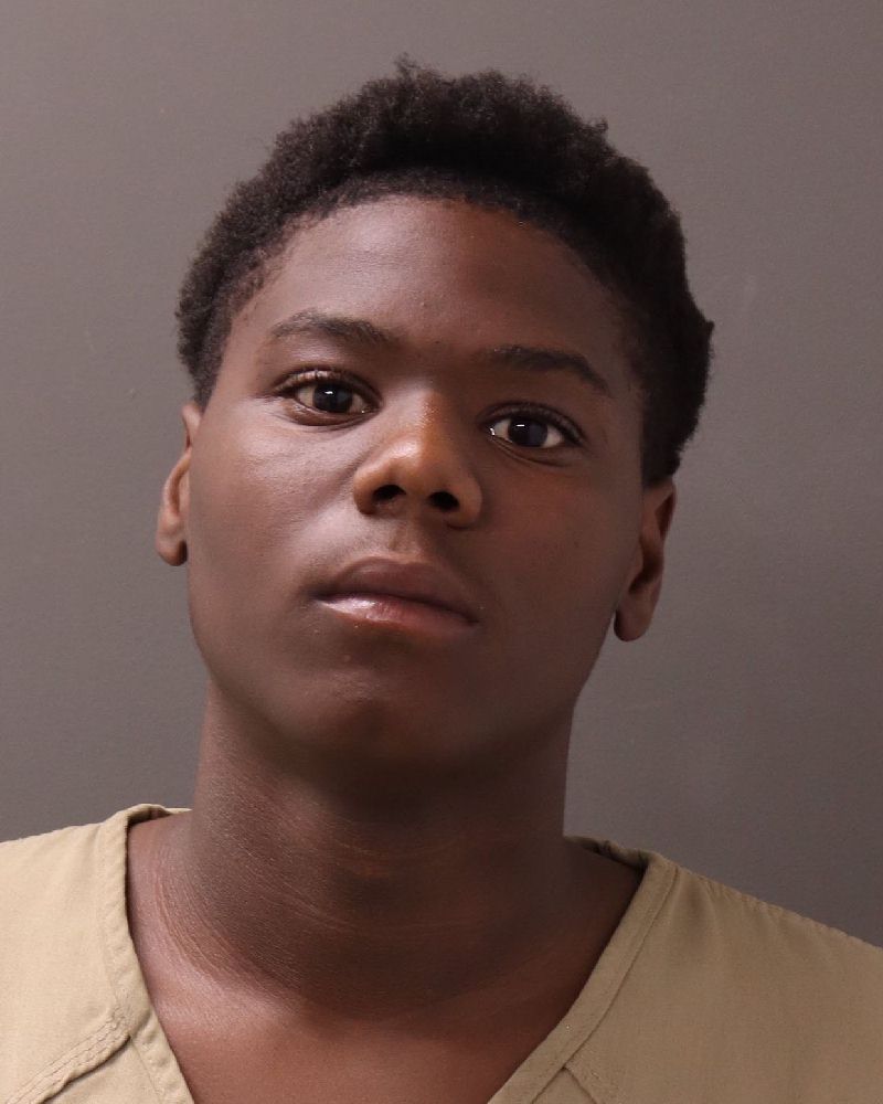 Booking photo of Isaac L Chukes