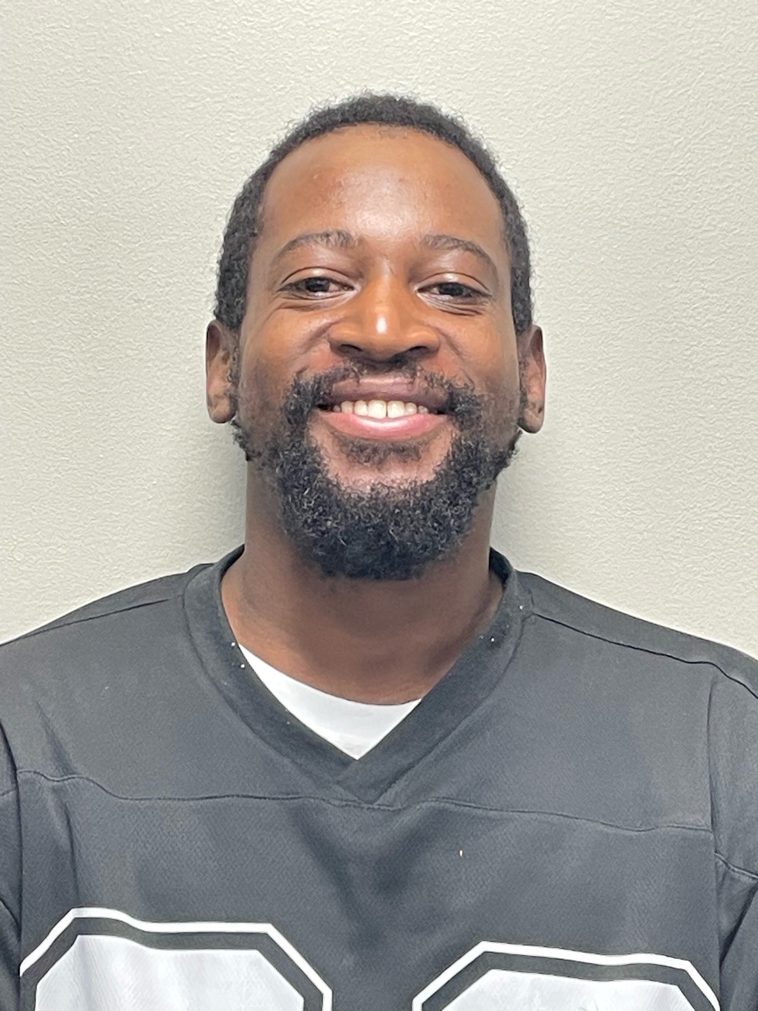 Booking photo of Damond Mozie