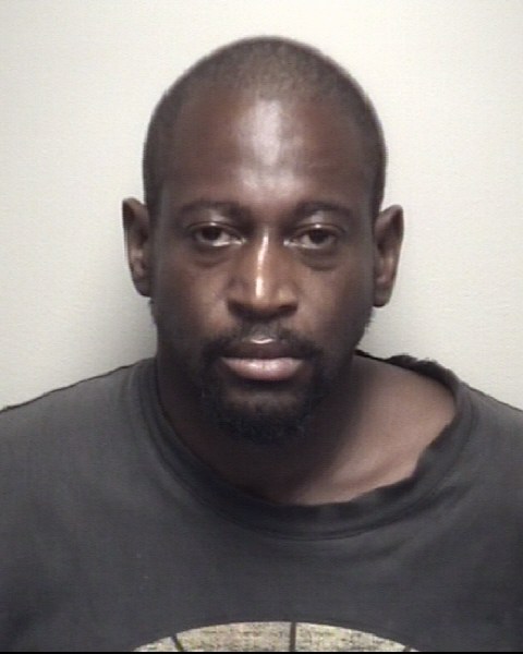 Booking photo of Damond Mozie