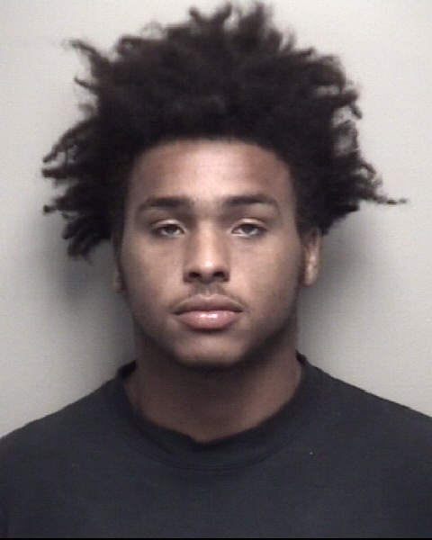 Enree Hunt booking photo