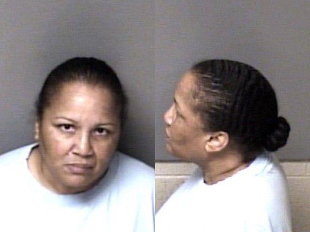 Booking photo of Lorie Minter