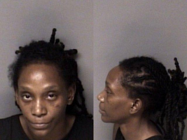 Booking photo of Comoneka Woods